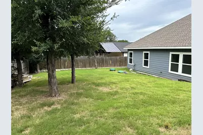 800 Crow Court, Granbury, TX 76048 - Photo 7