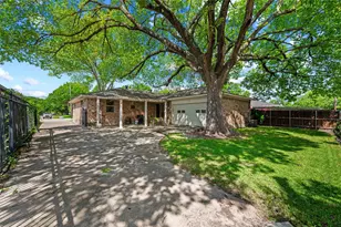 2536 St Francis Ave, Dallas, TX 75228 - Photo 1