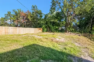 209 W Elm St, Whitewright, TX 75491 - Photo 29