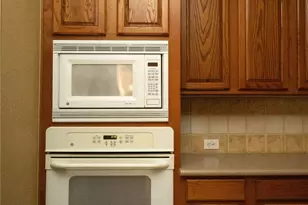 10002 River Bend Dr, Rowlett, TX 75089 - Photo 5