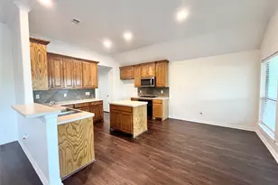 500 Hidden Meadow Ct, DeSoto, TX 75115 - Photo 9