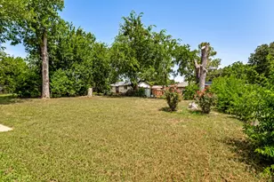 1405 Rambler Rd, Arlington, TX 76014 - Photo 23