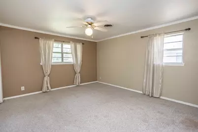 2005 Maplewood Drive, Gainesville, TX 76240 - Photo 21