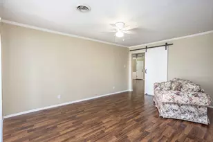 2005 Maplewood Dr, Gainesville, TX 76240 - Photo 5