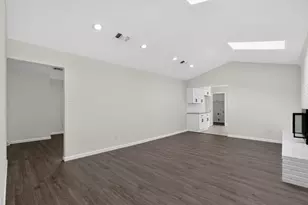 4348 Selkirk Dr W, Fort Worth, TX 76109 - Photo 7