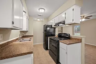 5100 Herrick Ct, Haltom City, TX 76117 - Photo 9