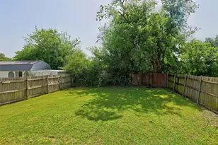 751 N Sherman Ave, Van Alstyne, TX 75495 - Photo 21