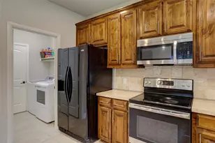 751 N Sherman Ave, Van Alstyne, TX 75495 - Photo 7