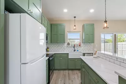 426 Alexander, Hillsboro, TX 76645 - Photo 11