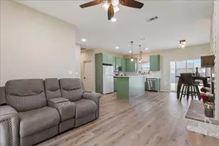 426 Alexander, Hillsboro, TX 76645 - Photo 7