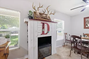3528 Meadow Oaks Dr, Haltom City, TX 76117 - Photo 7