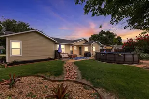 3528 Meadow Oaks Dr, Haltom City, TX 76117 - Photo 35