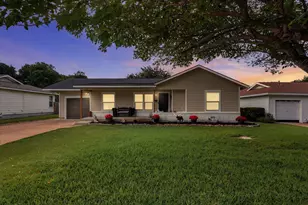 3528 Meadow Oaks Dr, Haltom City, TX 76117 - Photo 37