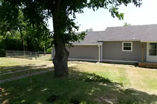 419 W Evans Ave, Bonham, TX 75418 - Photo 37