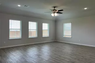 684 Avalon Dr, Waxahachie, TX 75165 - Photo 5