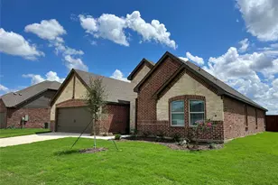684 Avalon Dr, Waxahachie, TX 75165 - Photo 3