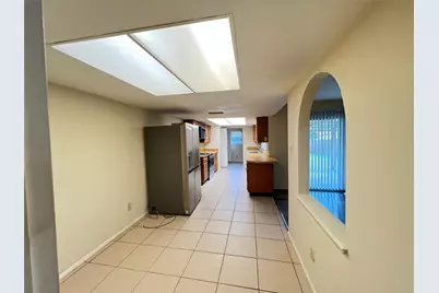 2107 Victoria Road, Carrollton, TX 75007 - Photo 5