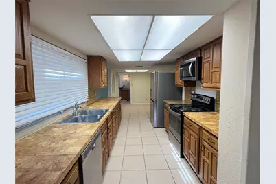2107 Victoria Road, Carrollton, TX 75007 - Photo 15