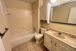 2107 Victoria Rd, Carrollton, TX 75007 - Photo 37