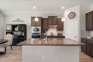 5600 Log Cabin Ct, Midlothian, TX 76065 - Photo 13