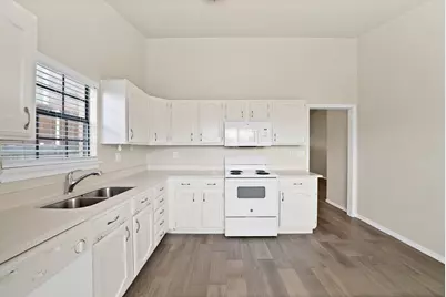 7000 Curry Drive, The Colony, TX 75056 - Photo 11