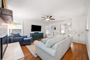 315 Drexel Dr, Grapevine, TX 76051 - Photo 5