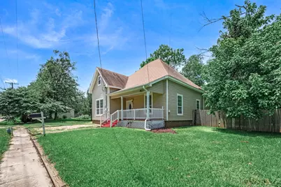1301 Locust Street, Commerce, TX 75428 - Photo 3