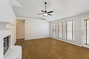 10820 Pebblecreek Ct, Benbrook, TX 76126 - Photo 3