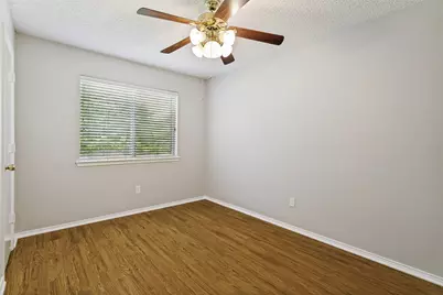 10820 Pebblecreek Court, Benbrook, TX 76126 - Photo 9