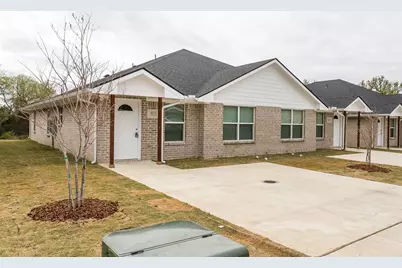 603 Casa Linda Drive #B, Ennis, TX 75119 - Photo 1