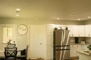 315 W Oak St, Whitewright, TX 75491 - Photo 3