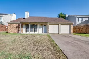 2630 Remmington Dr, Grand Prairie, TX 75052 - Photo 3