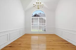 9325 Vista Cir, Irving, TX 75063 - Photo 5