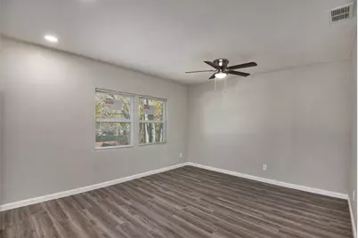 408 Dawson Circle #B, Grand Prairie, TX 75051 - Photo 7