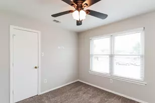1105 Carrington Ct, Irving, TX 75060 - Photo 7