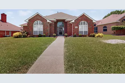 712 Regalwood Drive, DeSoto, TX 75115 - Photo 1