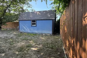 2406 W Broadview St, Greenville, TX 75402 - Photo 33