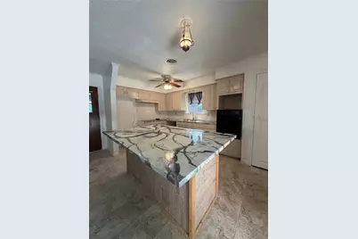 2406 W Broadview Street, Greenville, TX 75402 - Photo 9