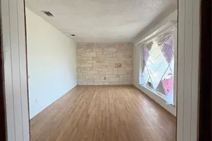 2406 W Broadview St, Greenville, TX 75402 - Photo 29