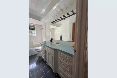 2406 W Broadview Street, Greenville, TX 75402 - Photo 23