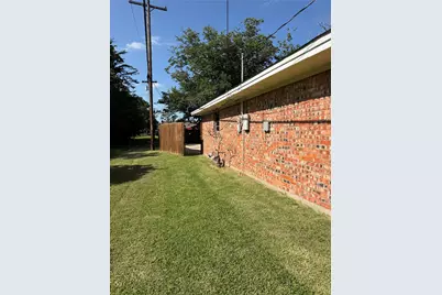 2406 W Broadview Street, Greenville, TX 75402 - Photo 39