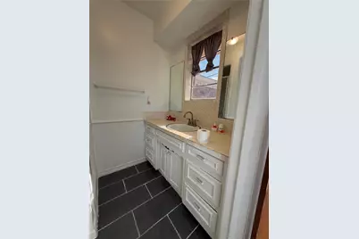 2406 W Broadview Street, Greenville, TX 75402 - Photo 13