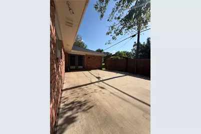 2406 W Broadview Street, Greenville, TX 75402 - Photo 31