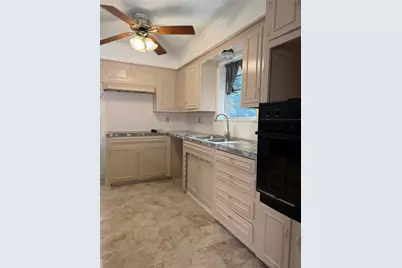 2406 W Broadview Street, Greenville, TX 75402 - Photo 7
