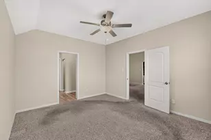 504 Cross Ridge Cir N, Fort Worth, TX 76120 - Photo 15