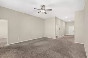 504 Cross Ridge Cir N, Fort Worth, TX 76120 - Photo 5