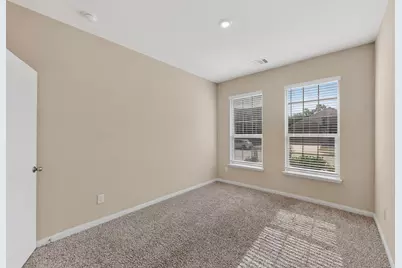 504 Cross Ridge Circle N, Fort Worth, TX 76120 - Photo 19