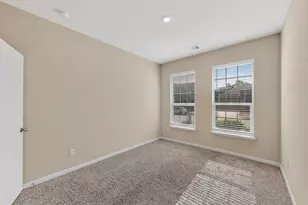 504 Cross Ridge Cir N, Fort Worth, TX 76120 - Photo 19
