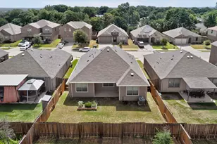 504 Cross Ridge Cir N, Fort Worth, TX 76120 - Photo 27