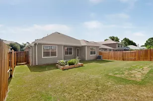 504 Cross Ridge Cir N, Fort Worth, TX 76120 - Photo 23
